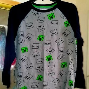 Minecraft boys longer sleeve shirt size 12/14 XL